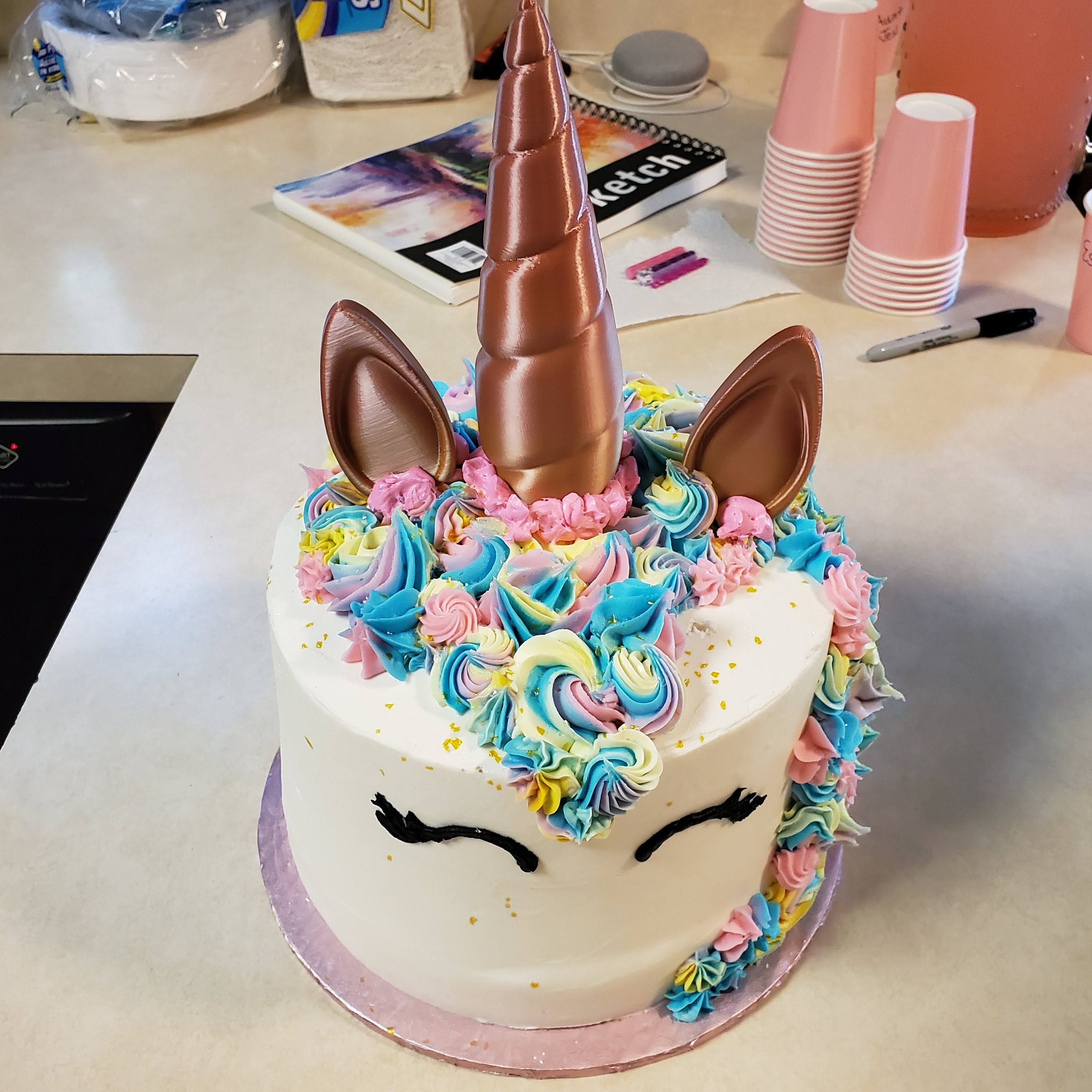Free STL file Unicorn Cake Topper Horn and Ears 🦄・3D printing idea to ...